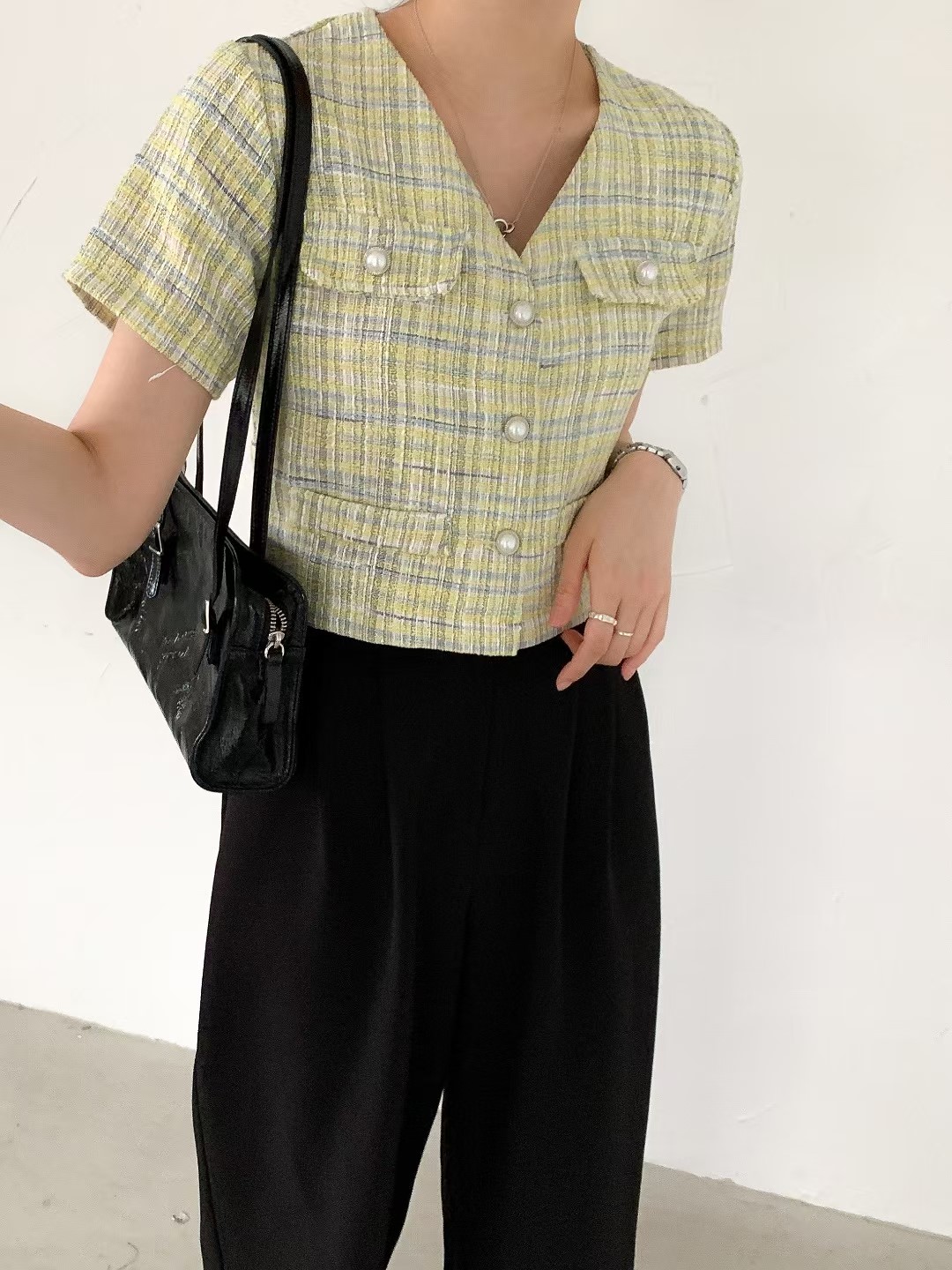 黄色