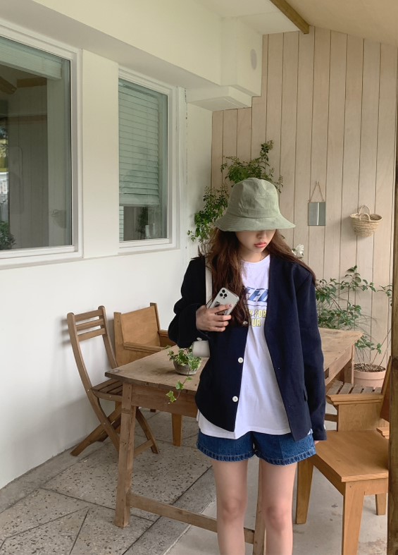 藏蓝色