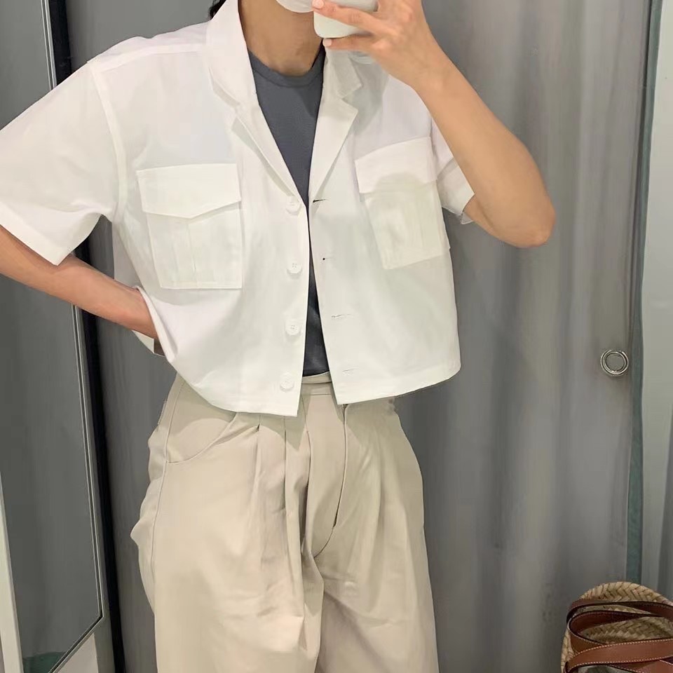 白色