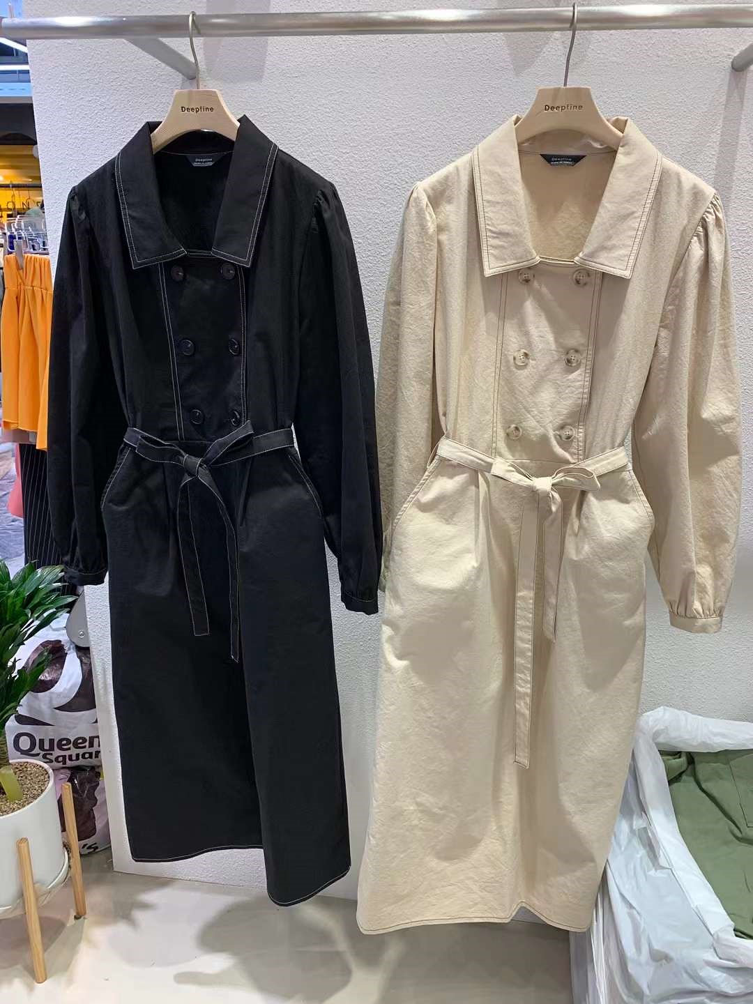 黑色