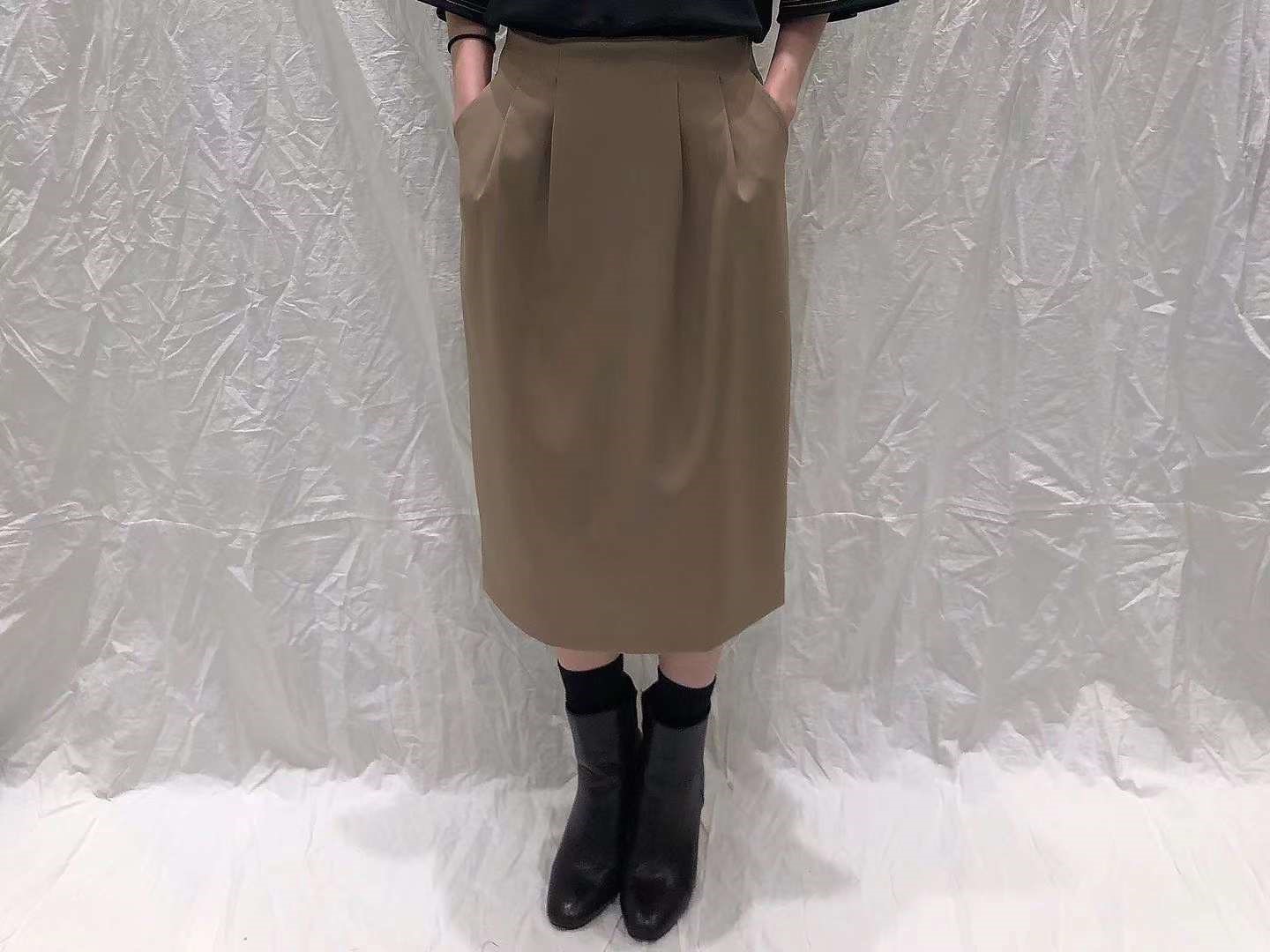 浅棕色
