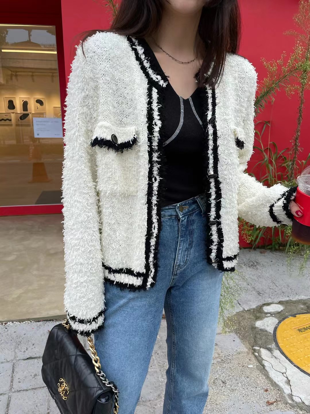 白色