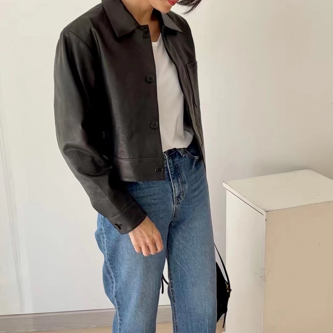 深棕色