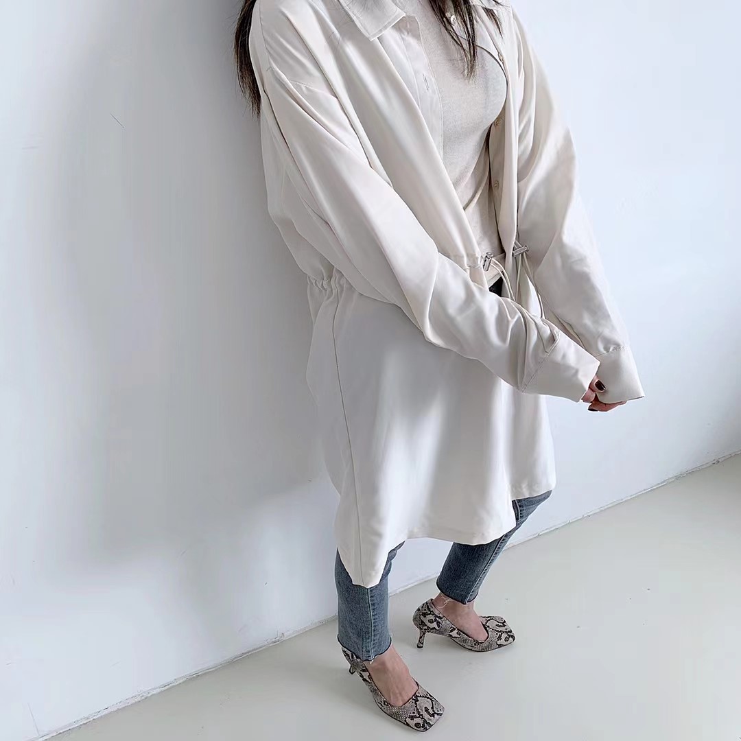 白色
