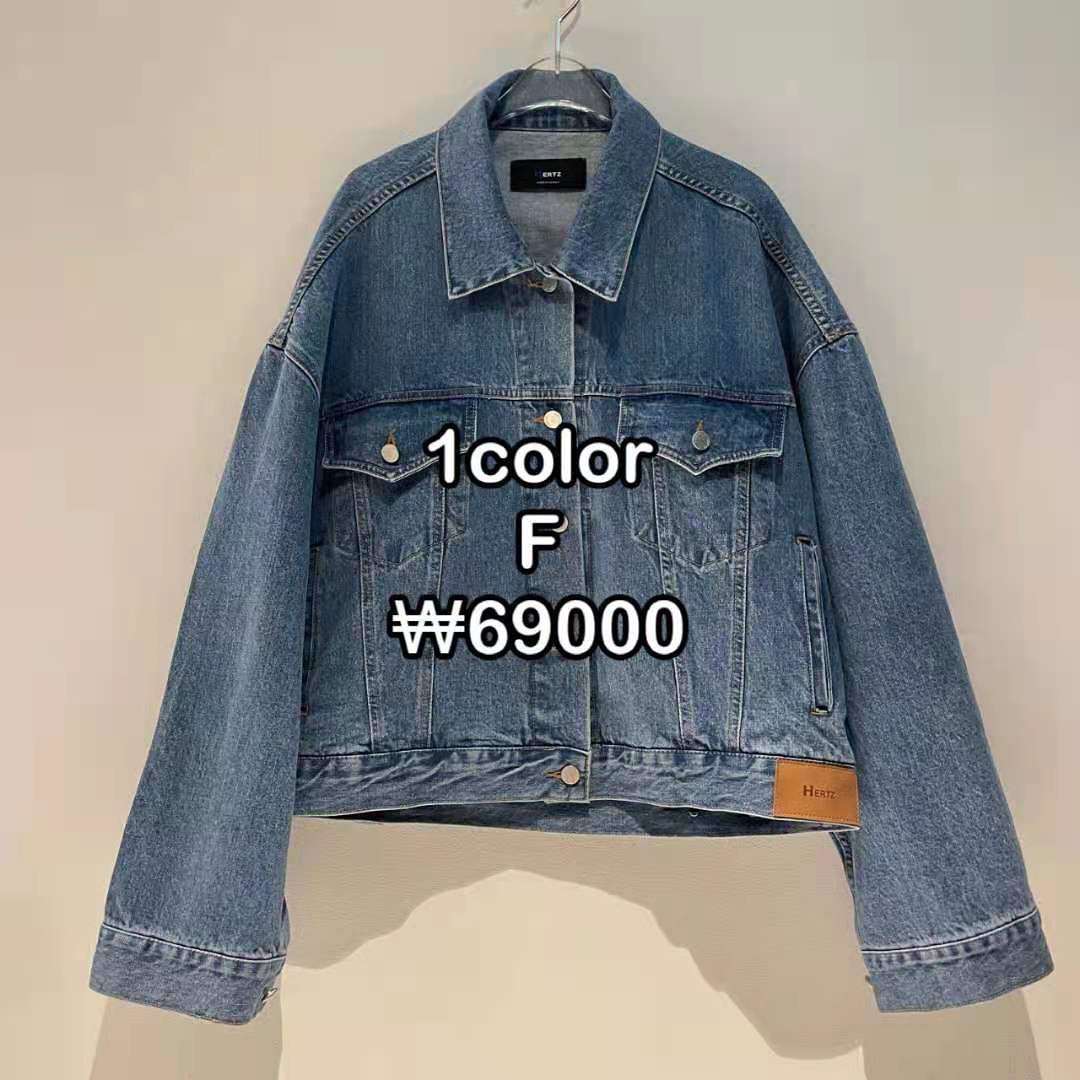 蓝色
