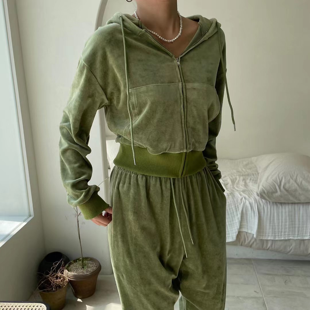 绿色