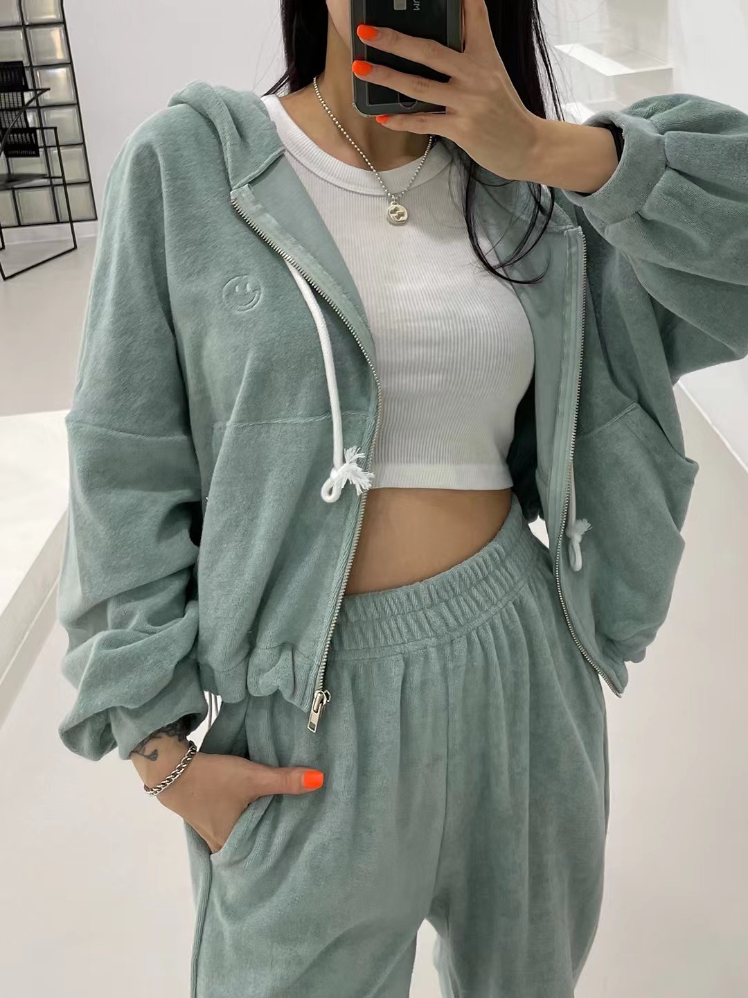 绿色
