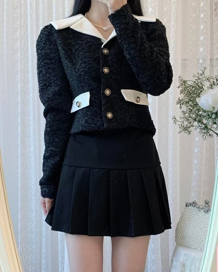 黑色