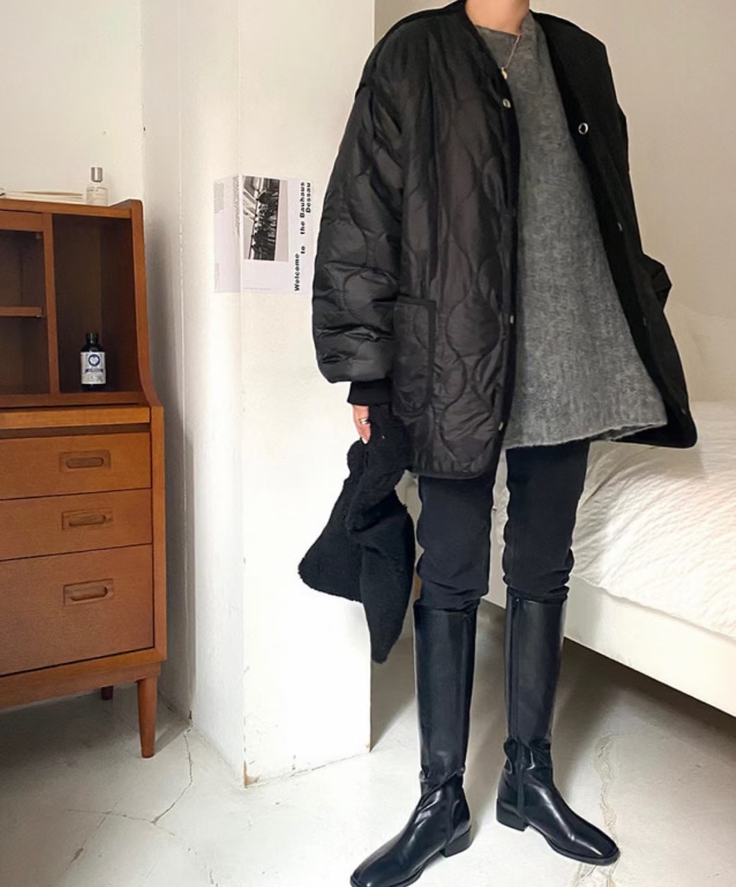 黑色