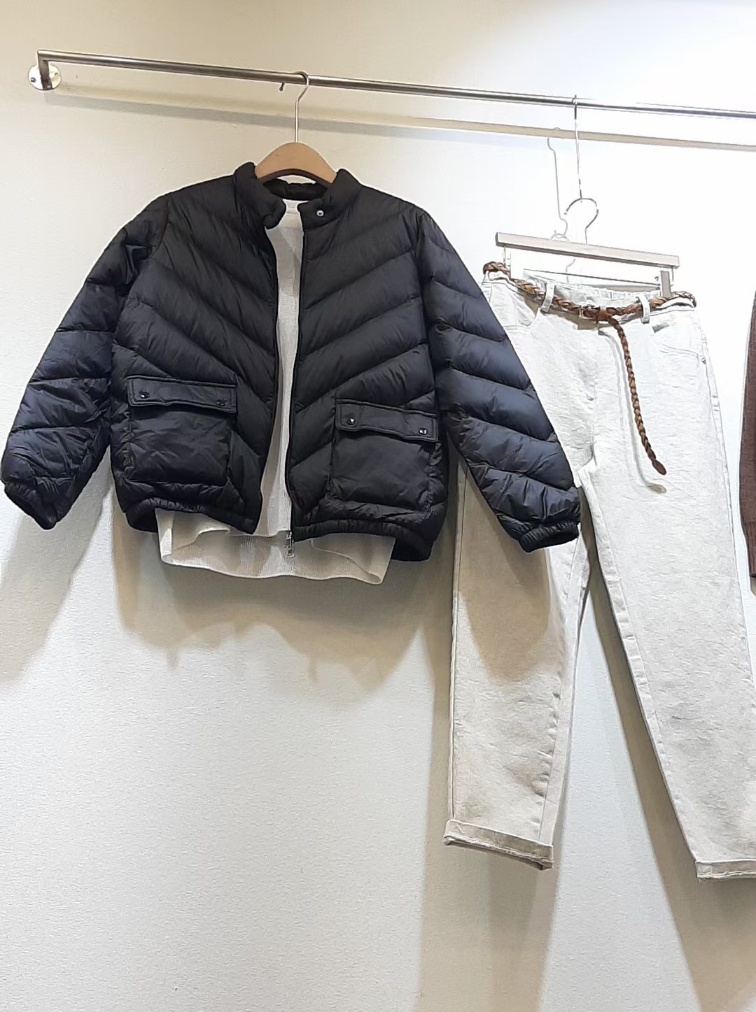 白色