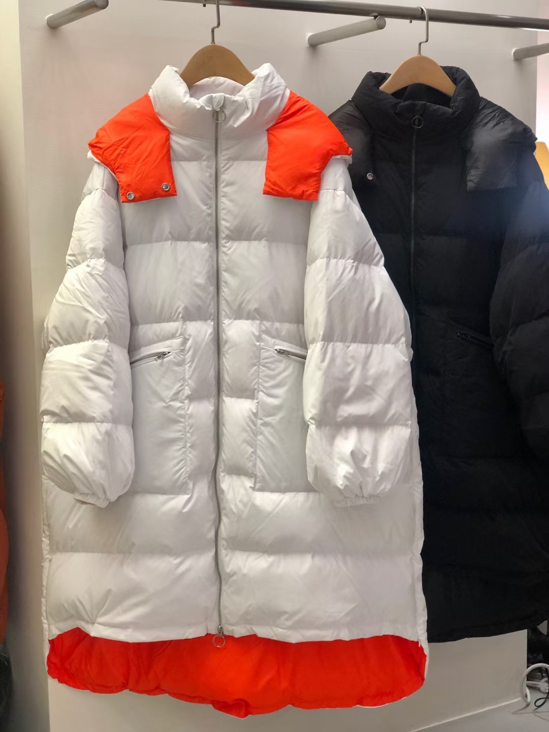 白色