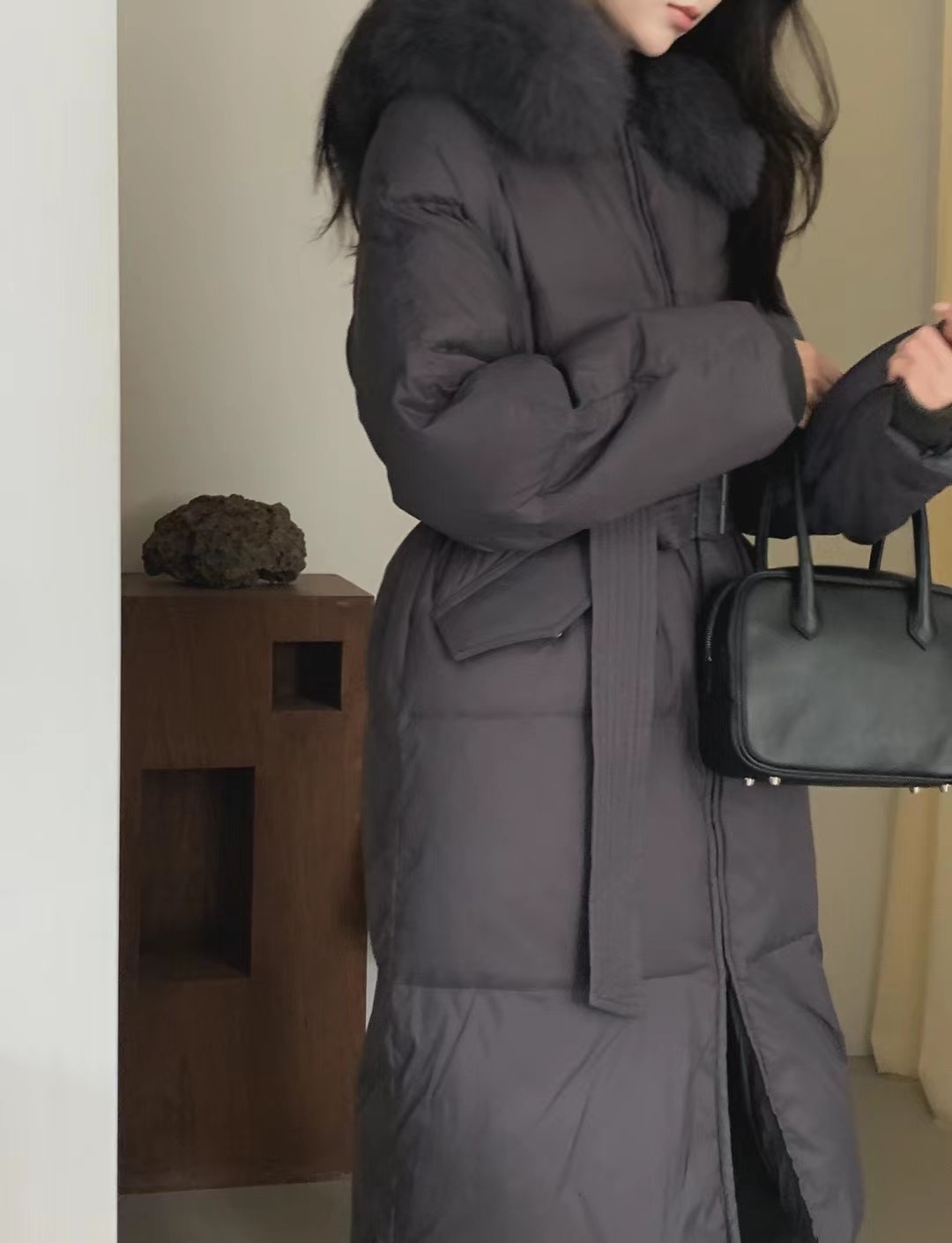 黑色