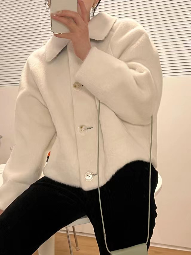 白色
