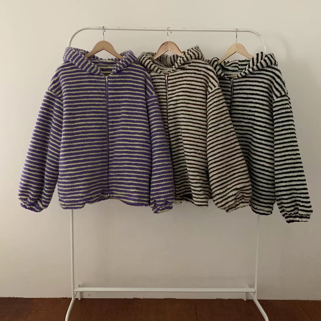 深棕色