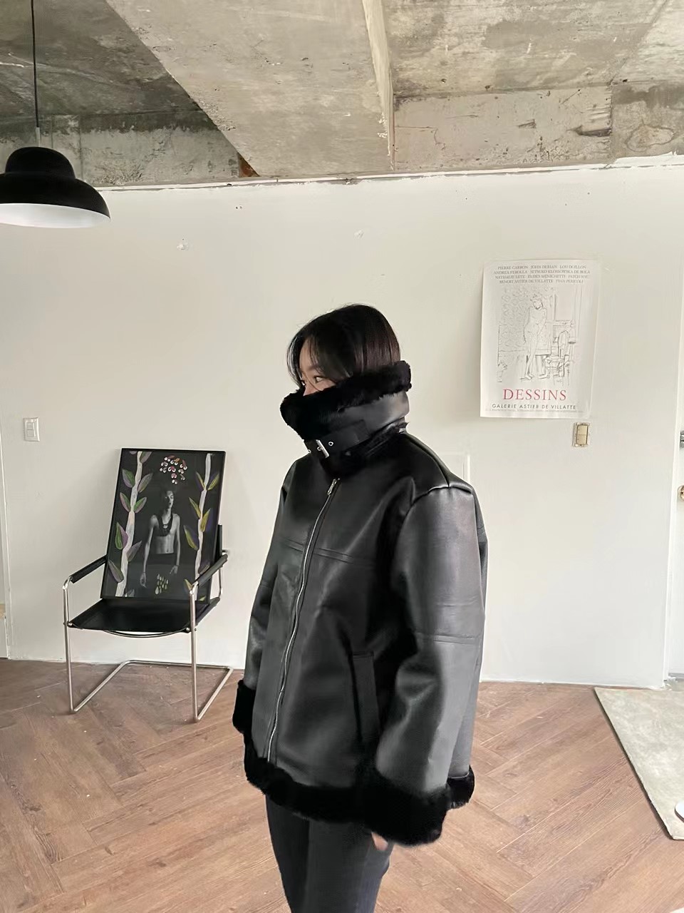 黑色