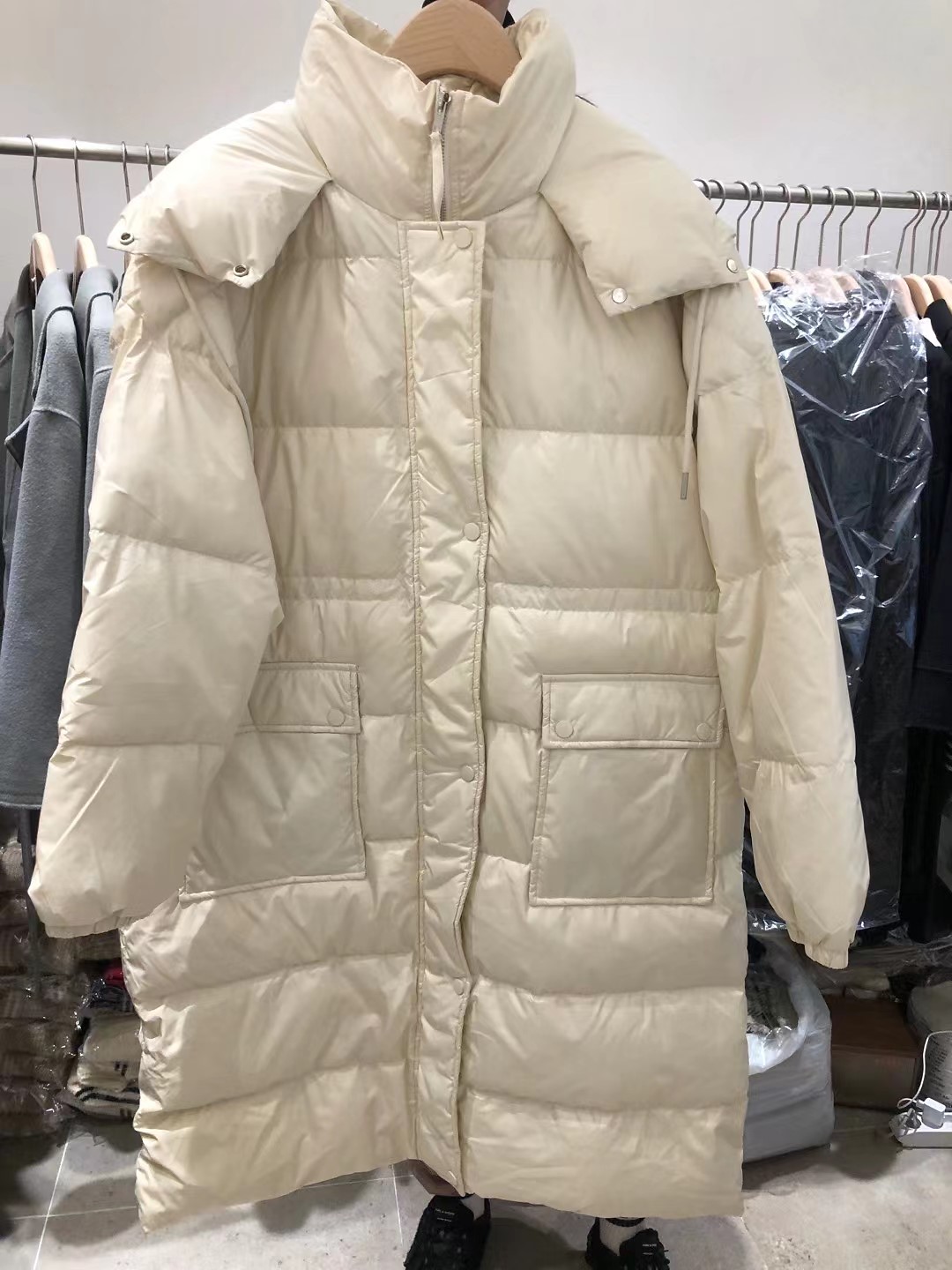 黄色