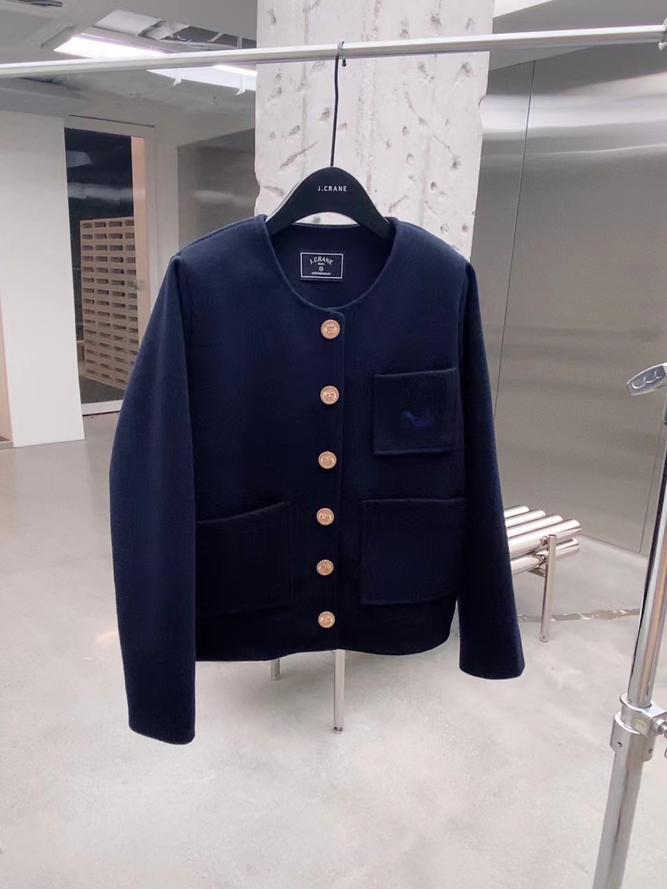 藏蓝色