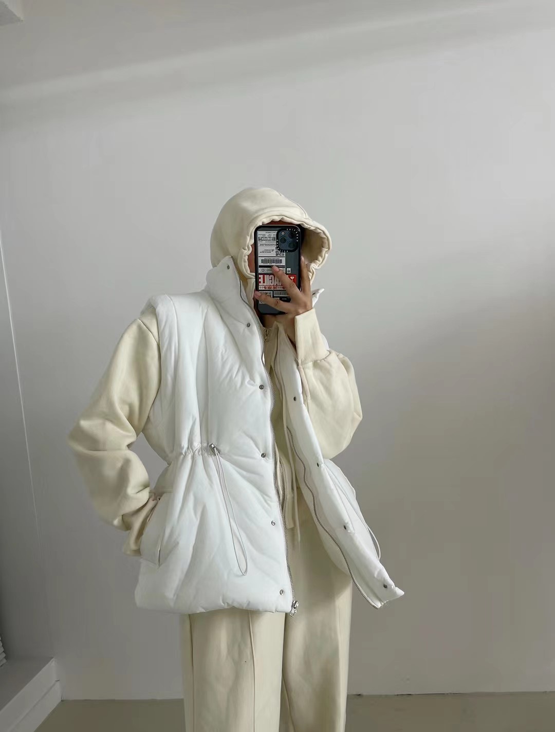 白色