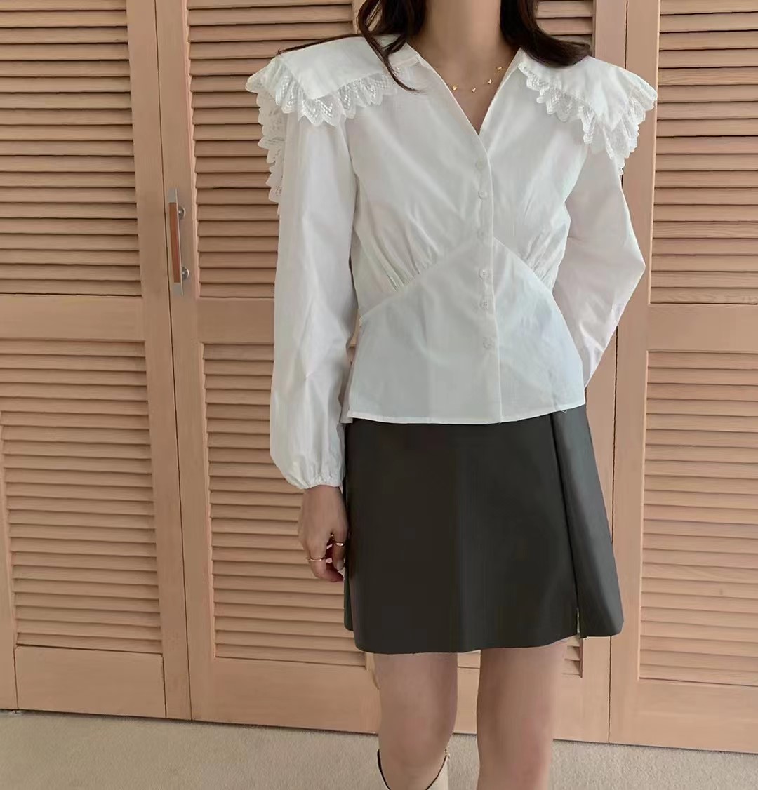 白色
