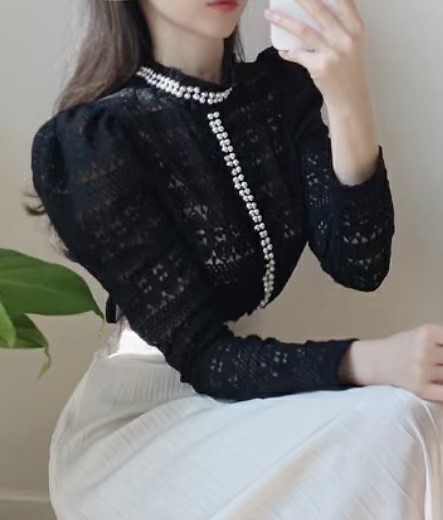 黑色