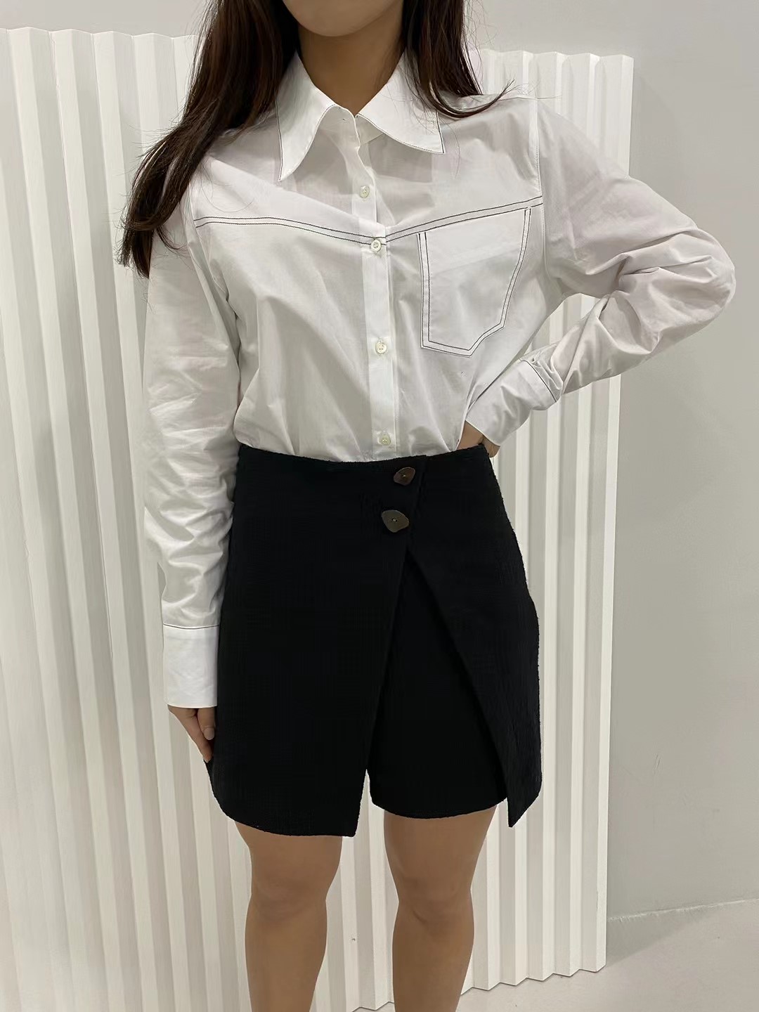 白色