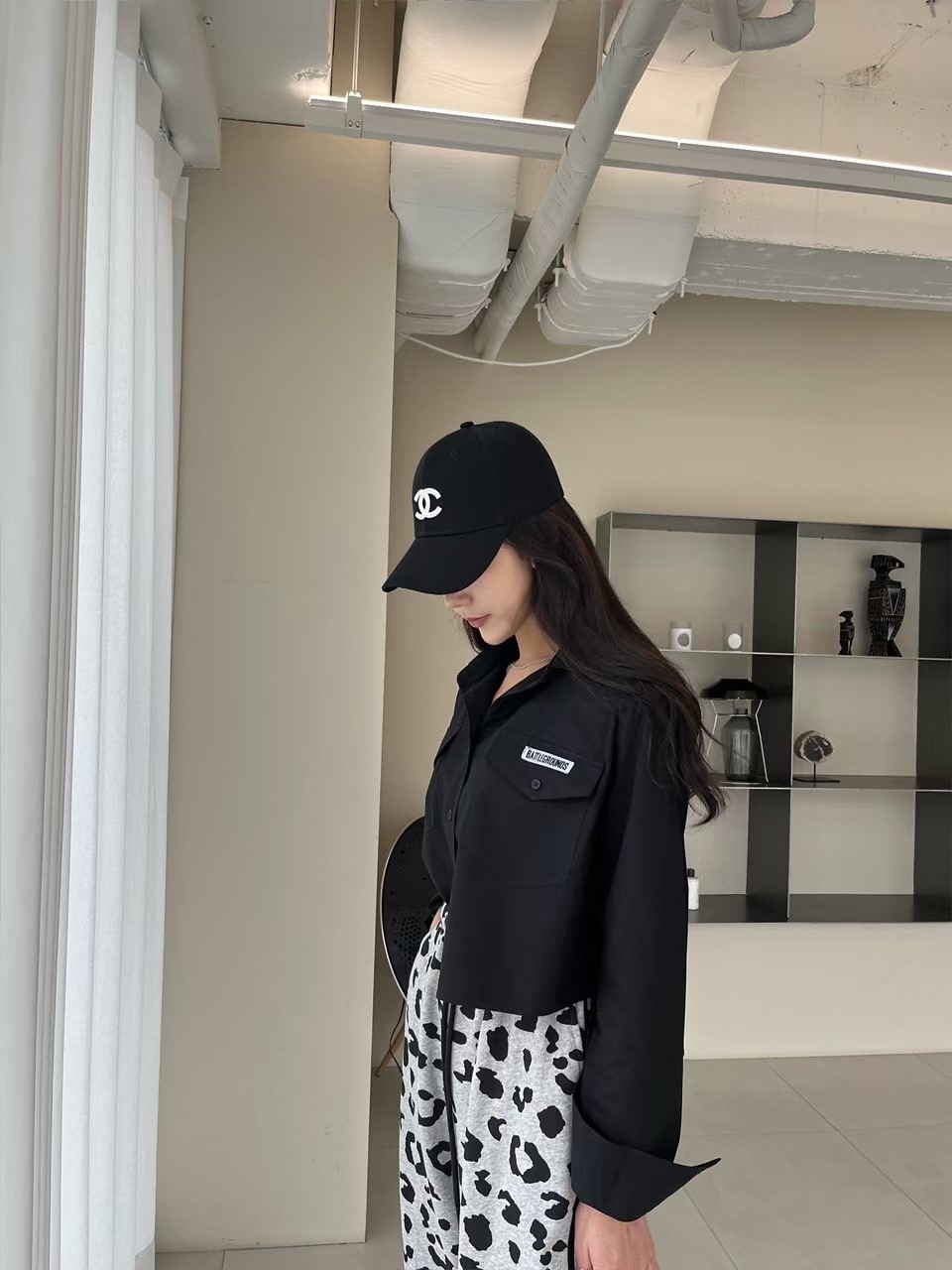 黑色