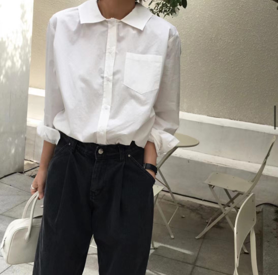 白色