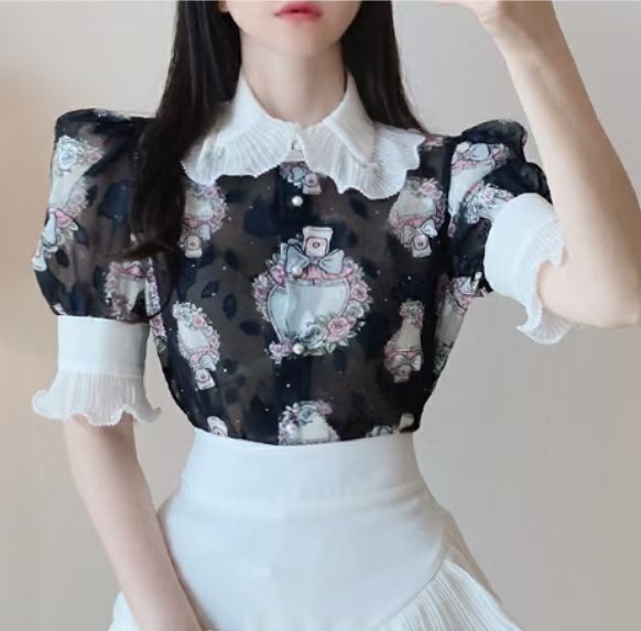 黑色