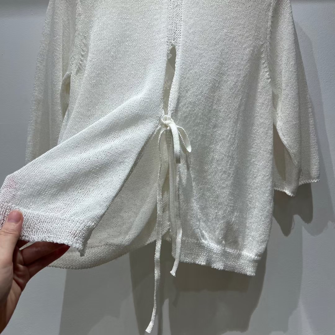 白色