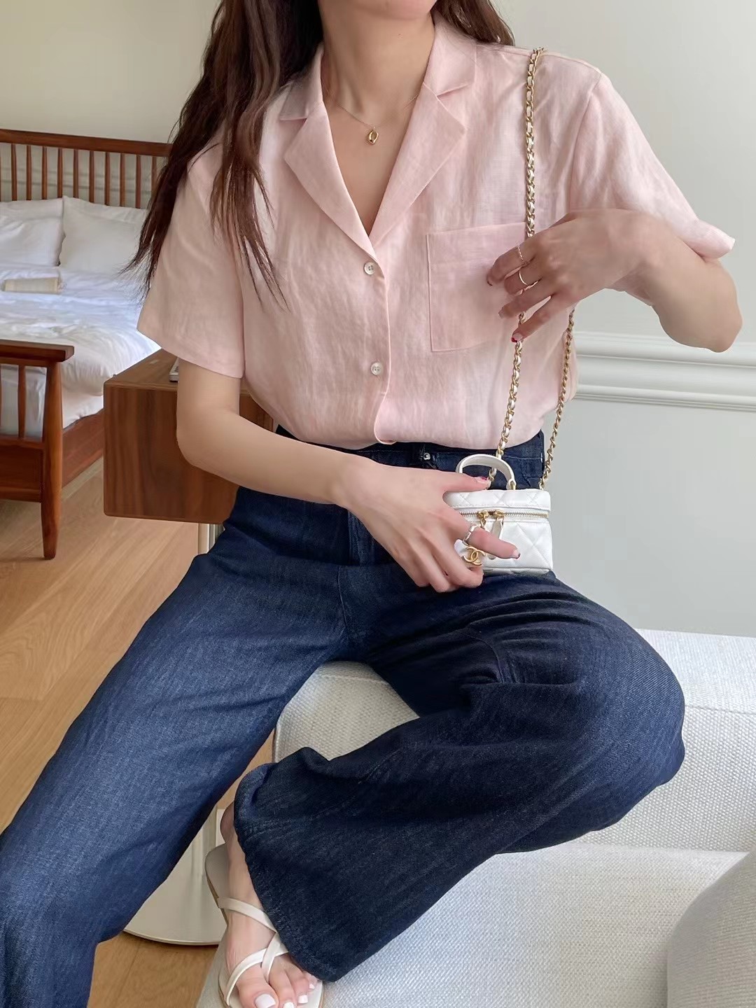 浅粉色