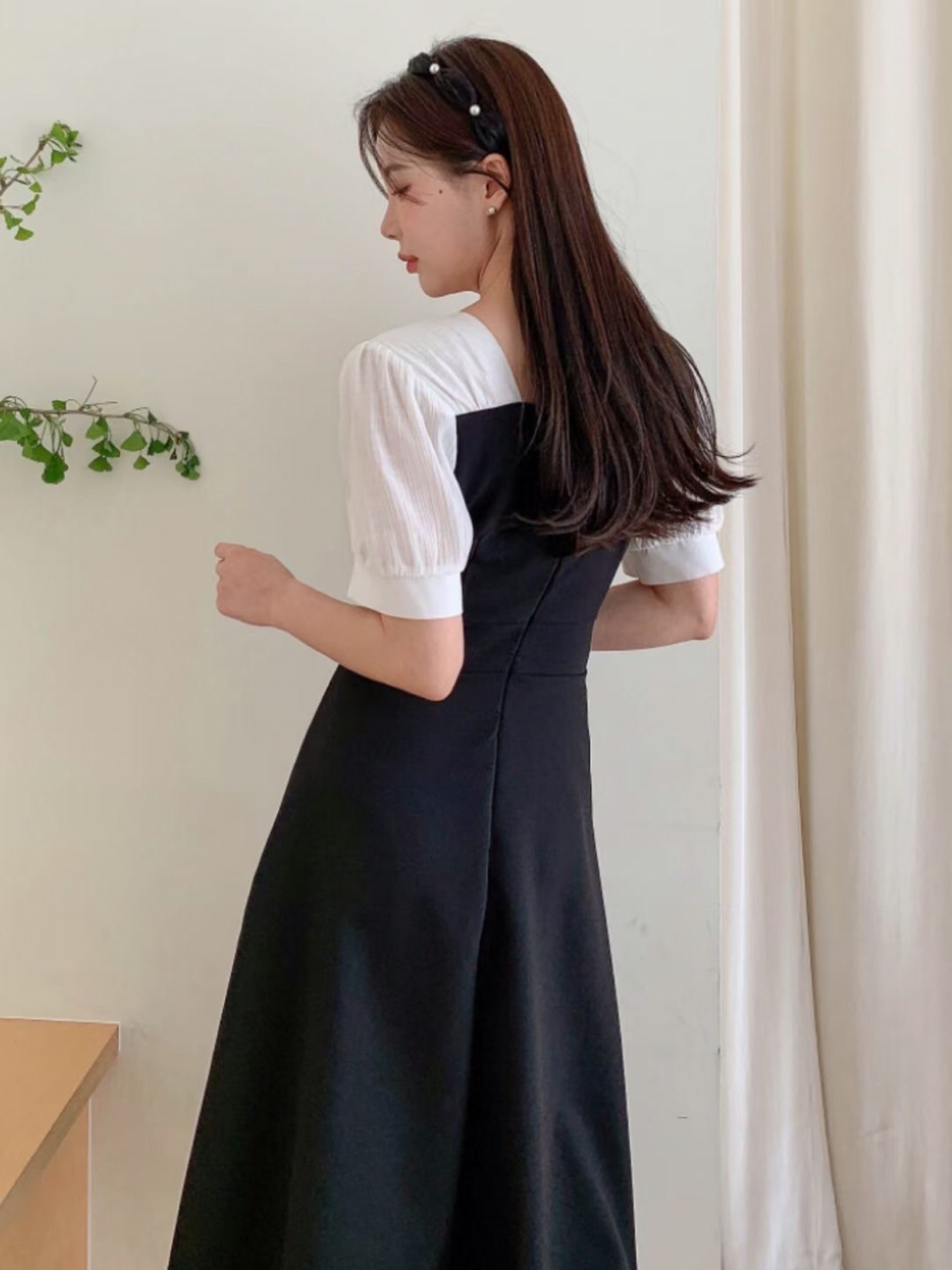 黑色