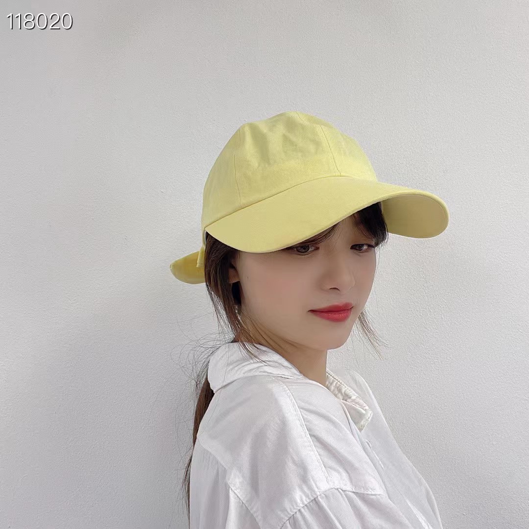 黄色
