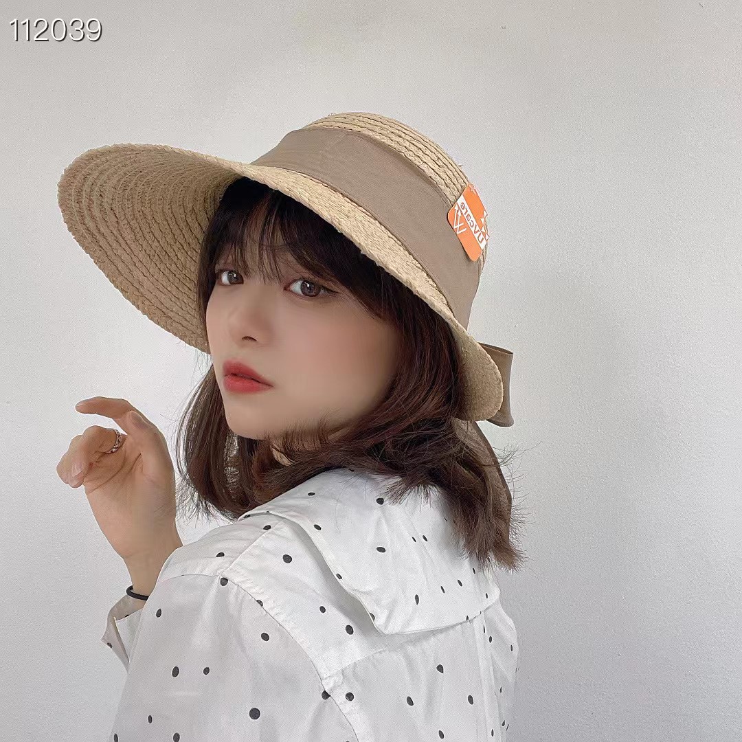 浅棕色