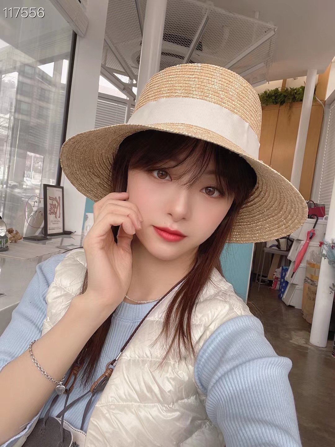 白色
