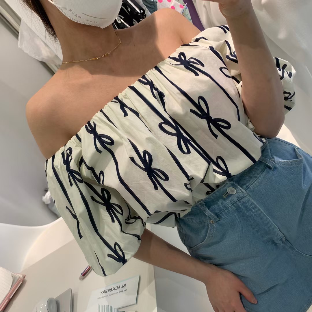 白色