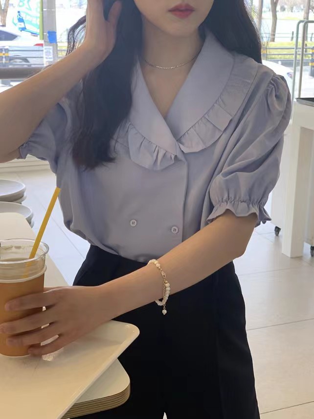 蓝色