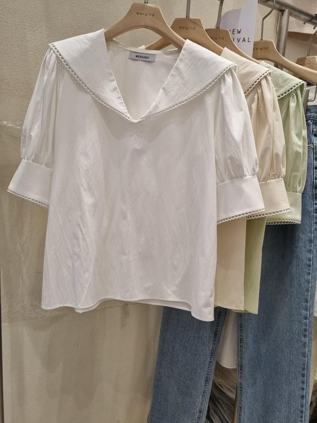 白色