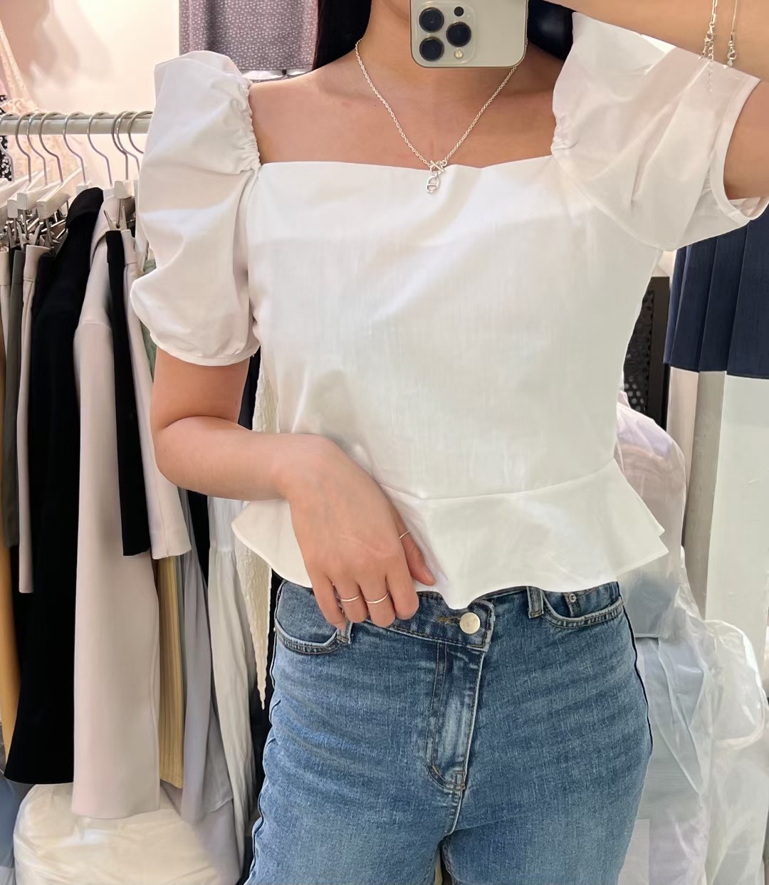 白色