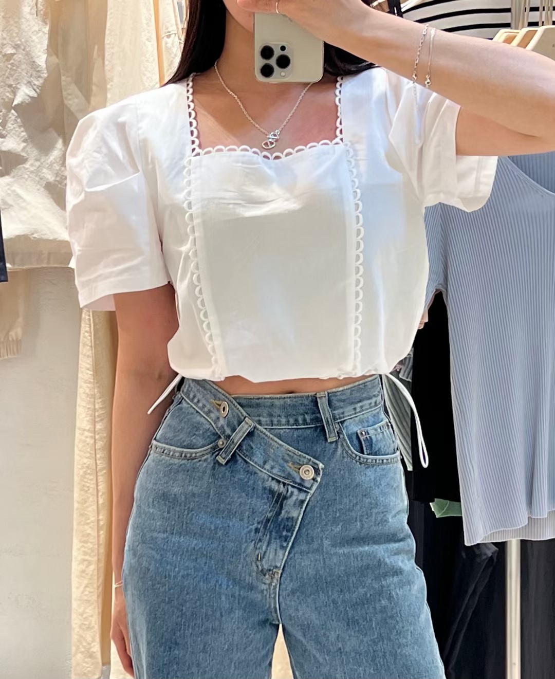 白色