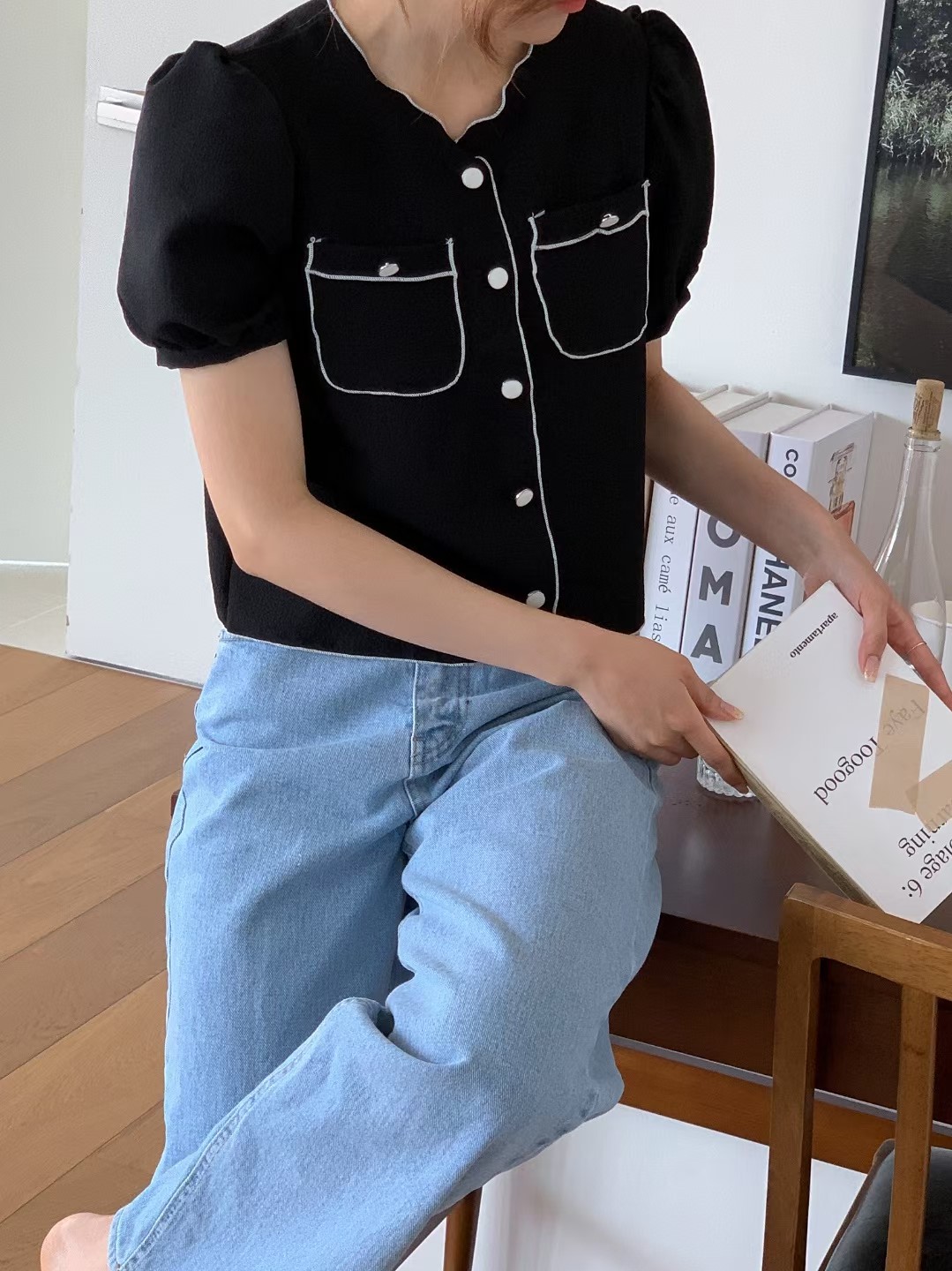 黑色
