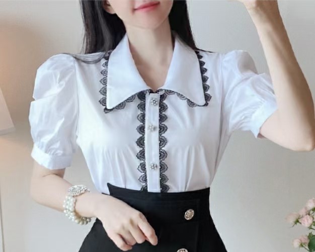 白色
