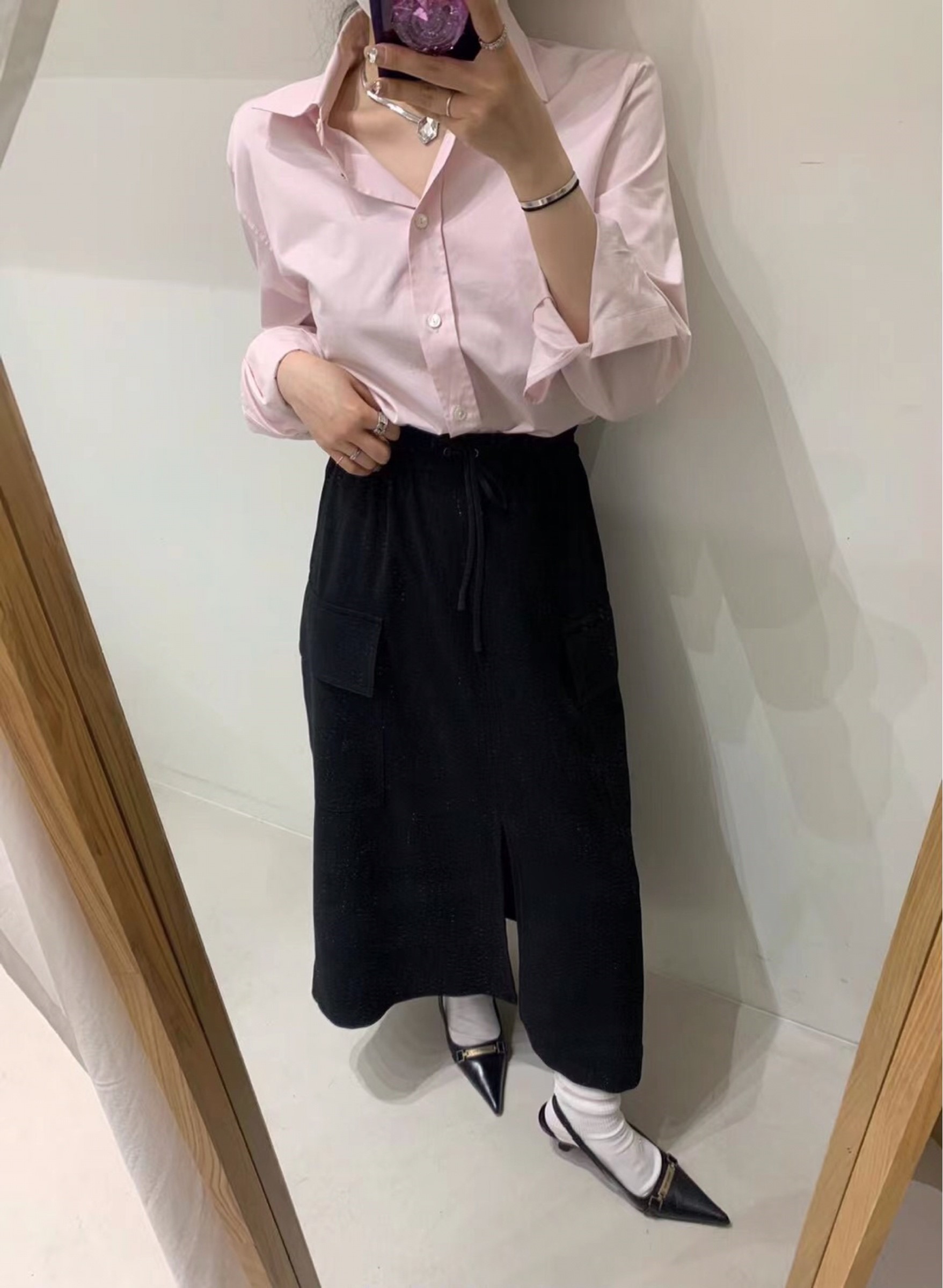 浅粉色