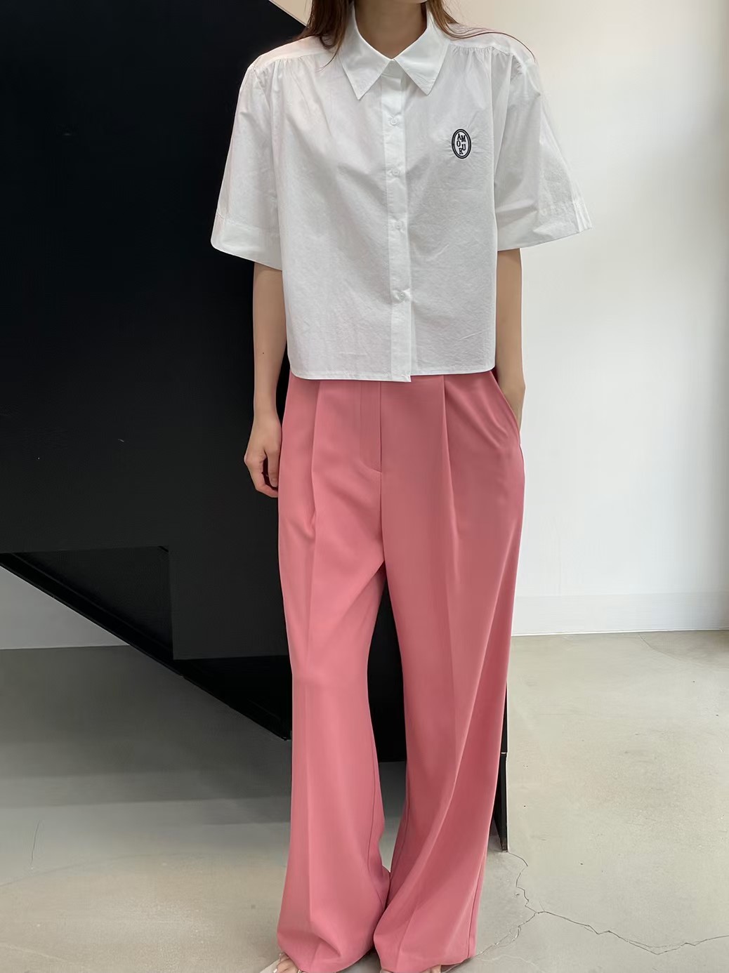 白色