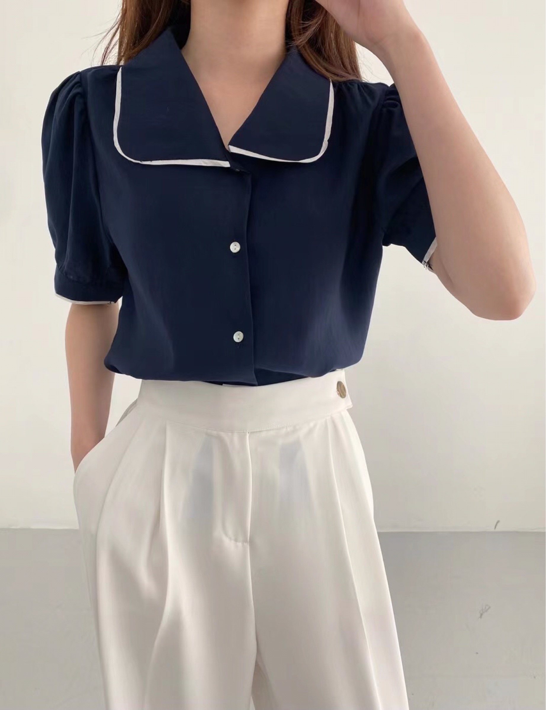 黑色