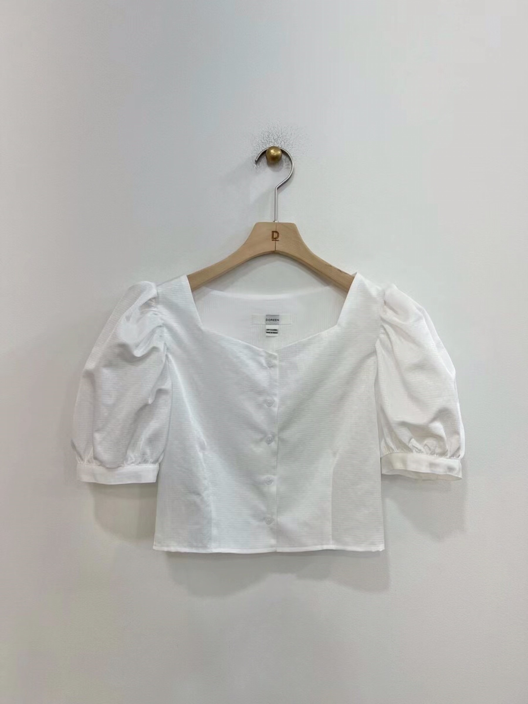 白色