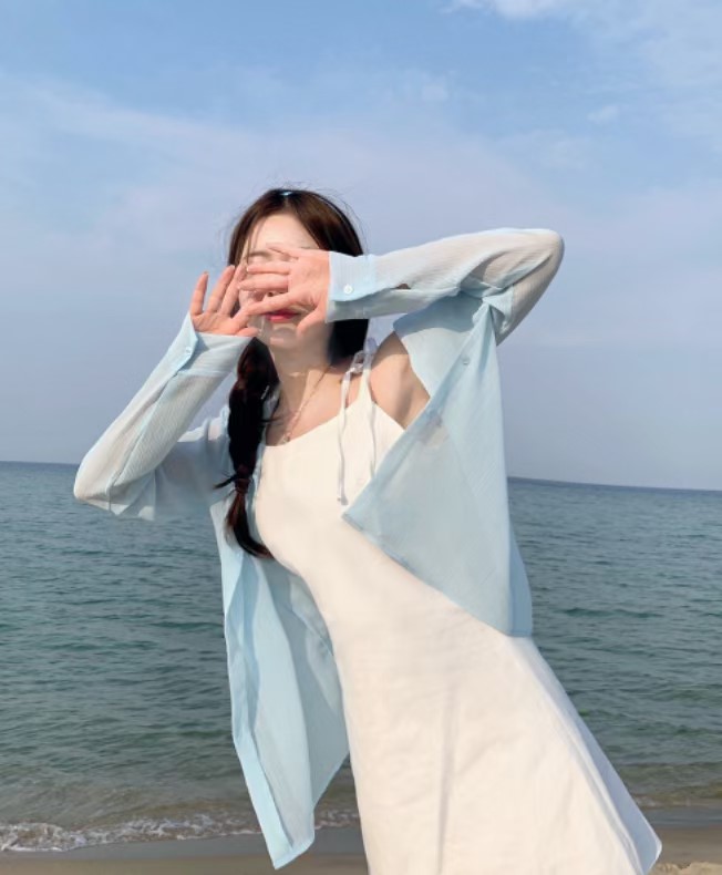 天蓝色