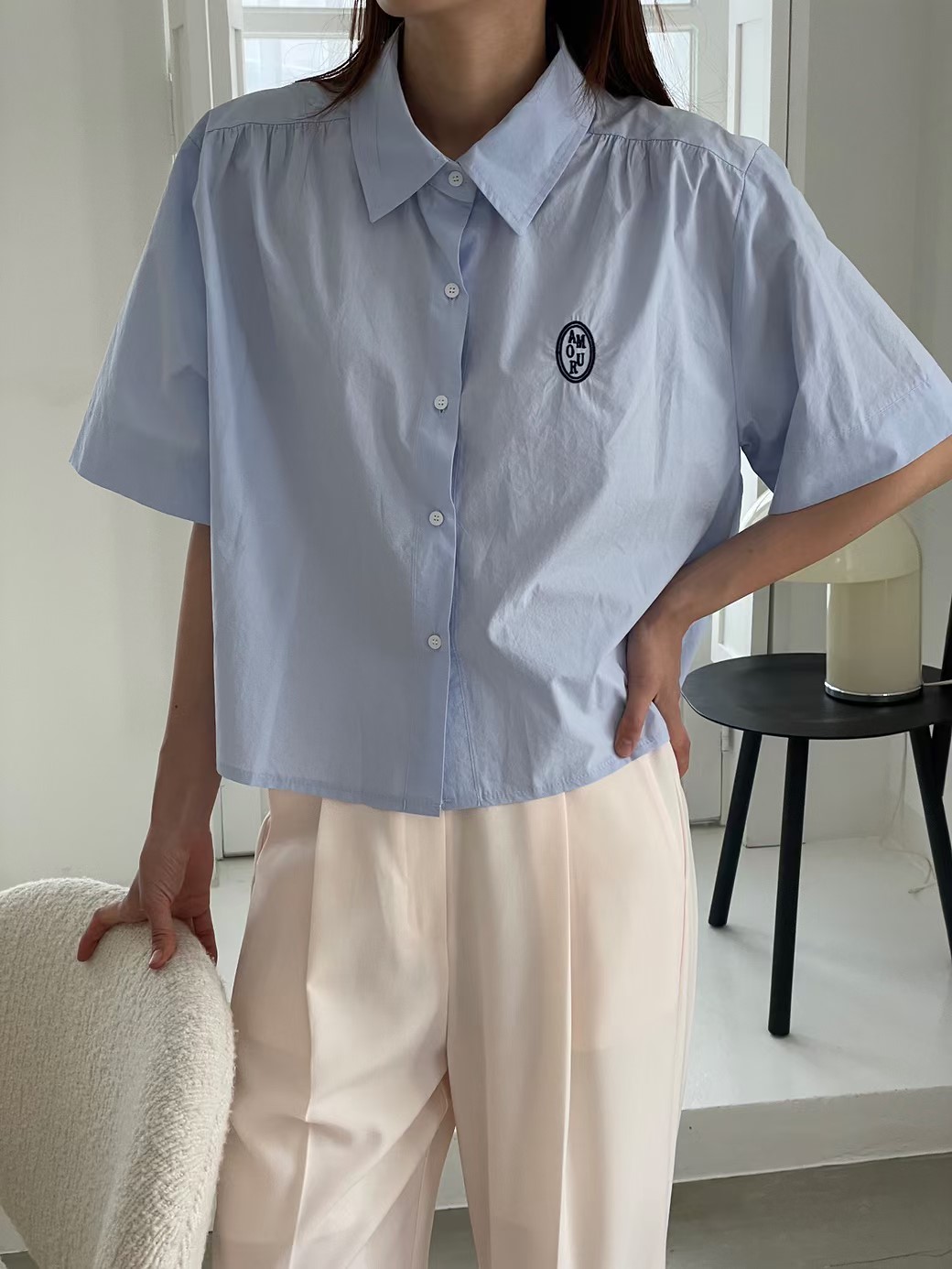 天蓝色