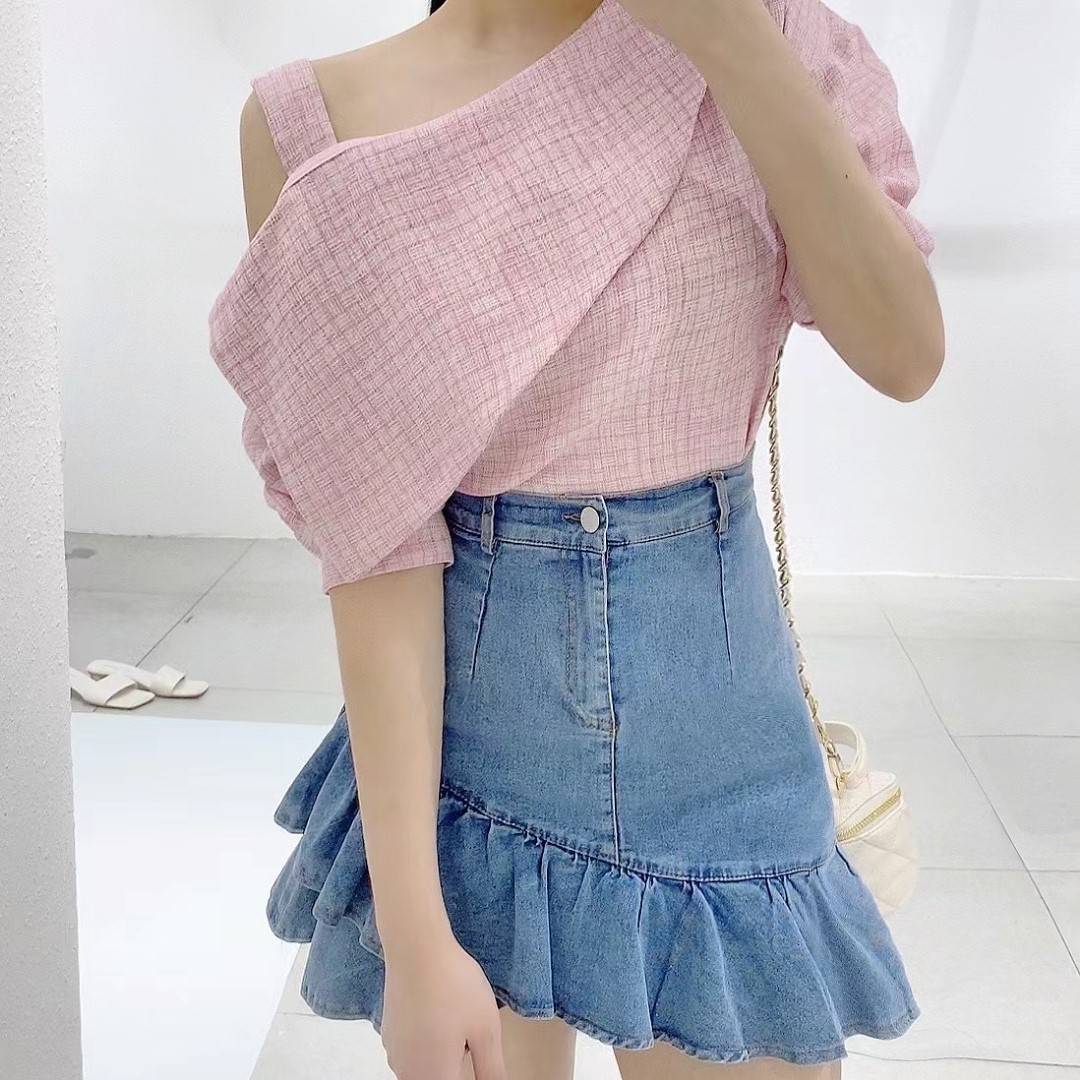 浅粉色
