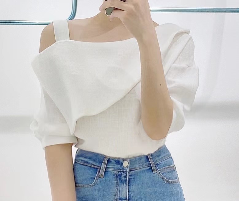 白色