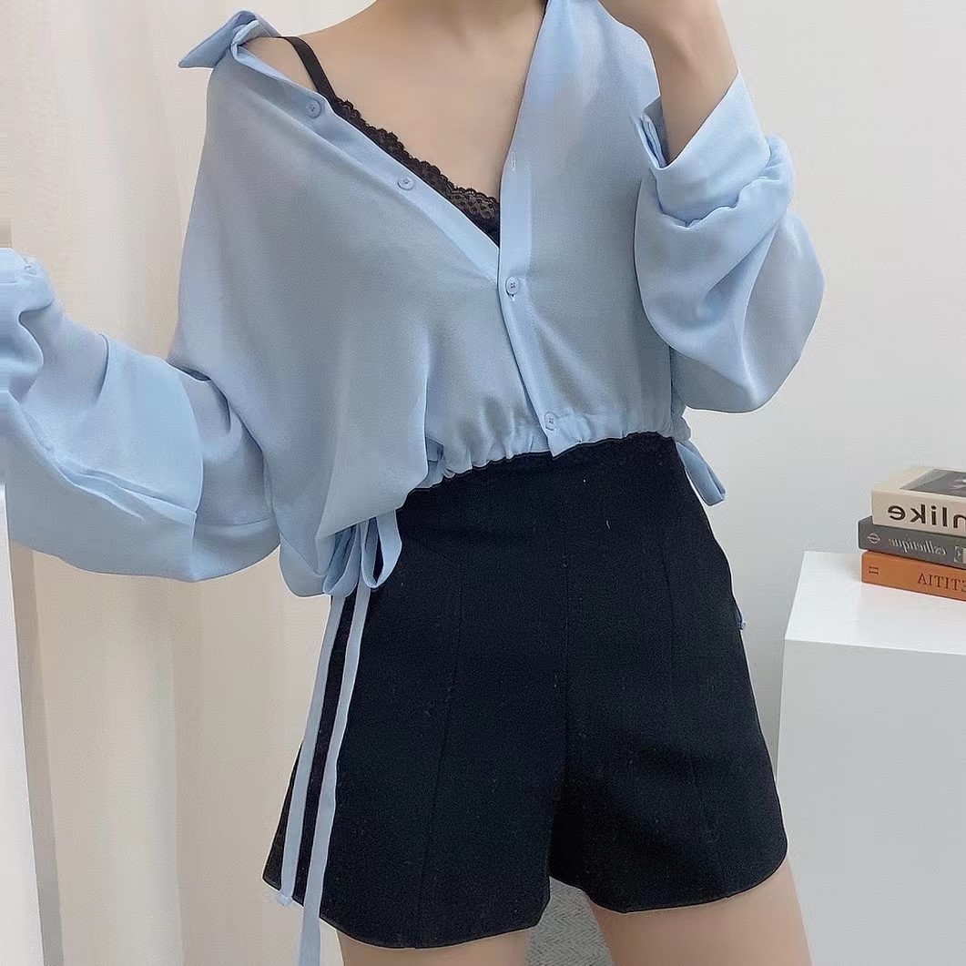 天蓝色